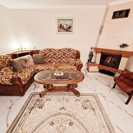 Kiki'S Villa Codru Екстер'єр фото